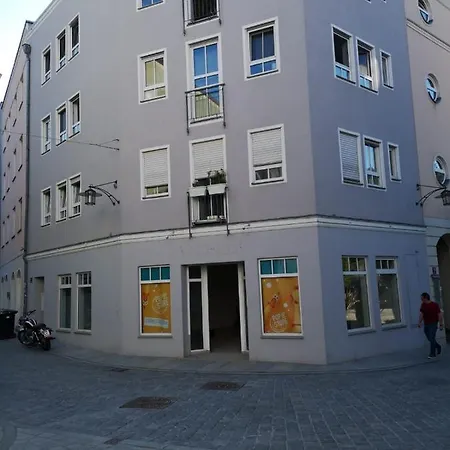Donauwelle 1 Apartment *